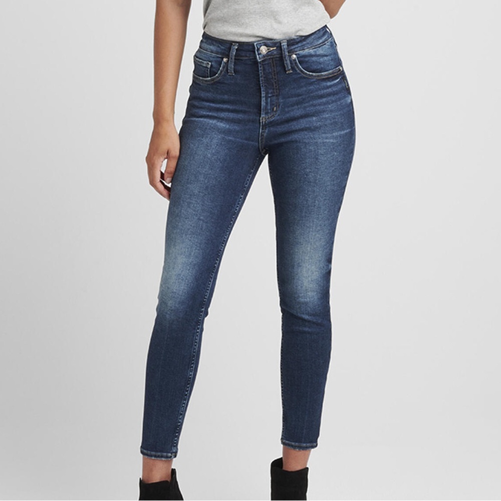 Silver Jeans Women L/G 27” Dark Wash Denim Infinite Fit High Rise Skinny Jeans